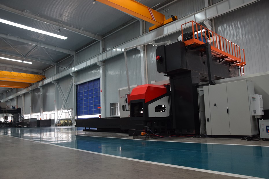 大型數(shù)控龍門銑床.jpg 大型數(shù)控龍門銑床.jpg