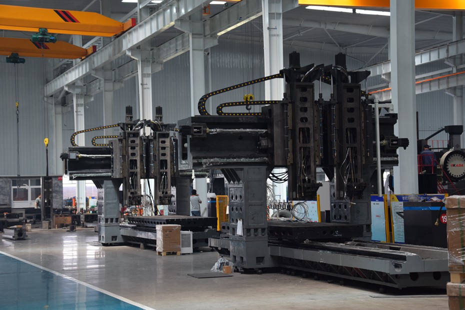 龍門銑床光機(jī).jpg 龍門銑床光機(jī).jpg